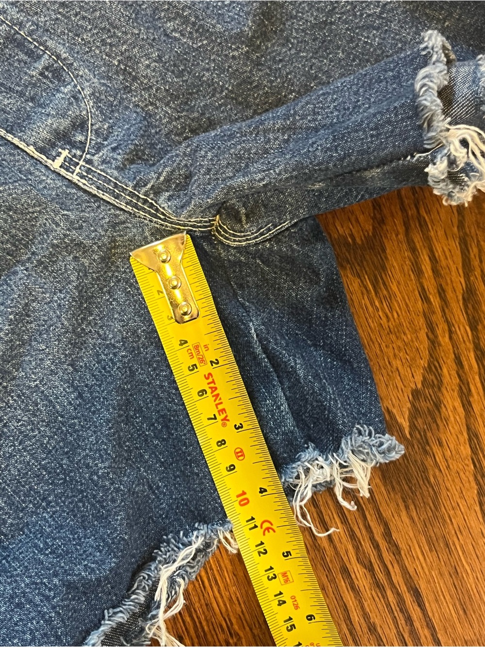 Levi’s SilverTab Denim Shortalls Distressed Overall Shorts Medium - Picture 11 of 11